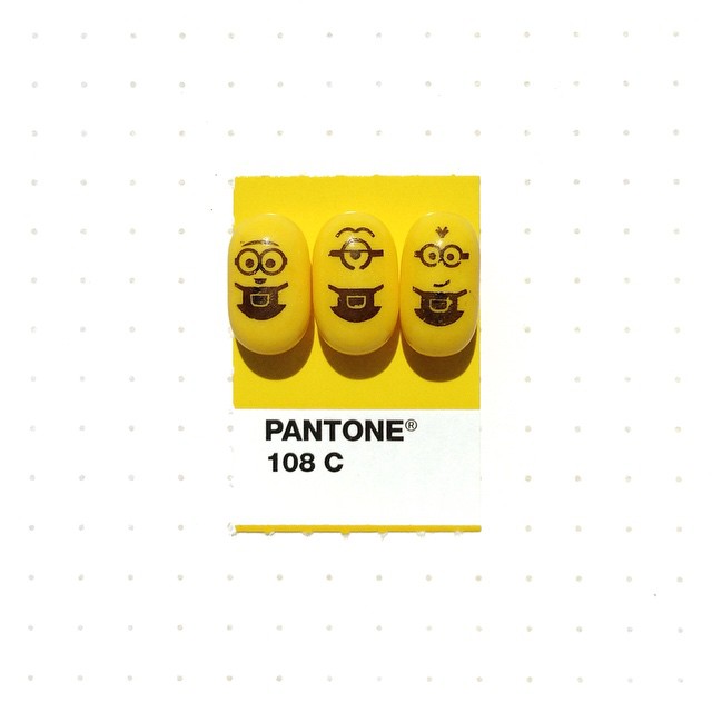 Pantone 085