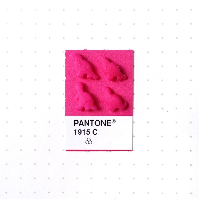 Pantone 108